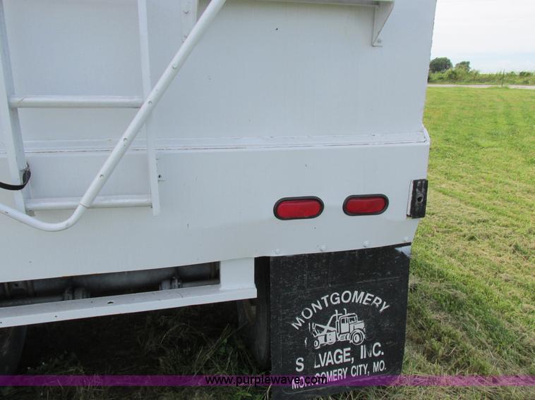 image for item I8956 1973 Timpte grain trailer