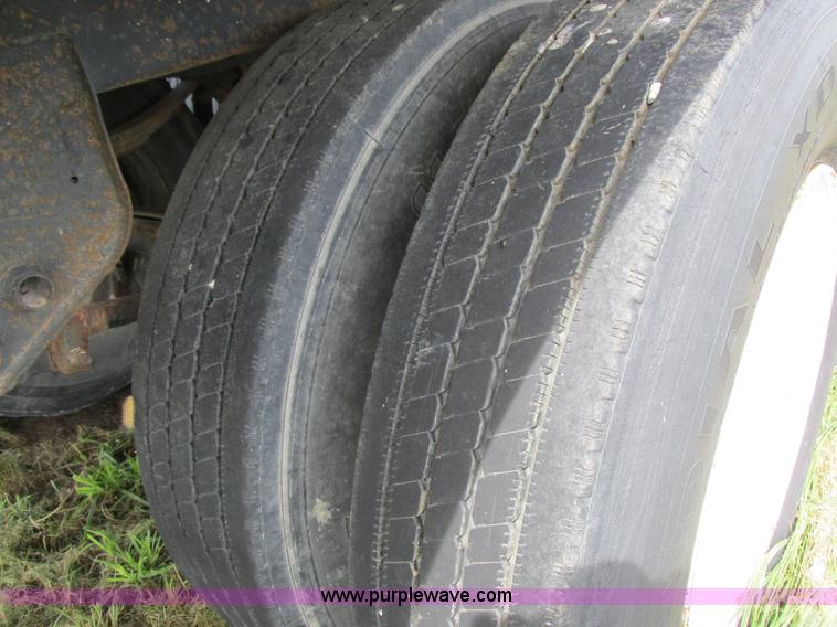 image for item I8956 1973 Timpte grain trailer