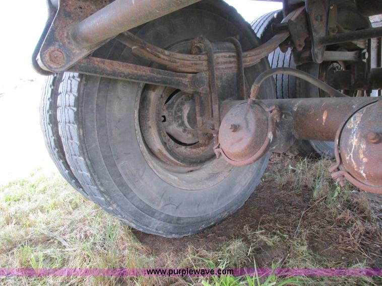 image for item I8956 1973 Timpte grain trailer