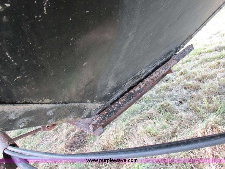 image for item I8956 1973 Timpte grain trailer