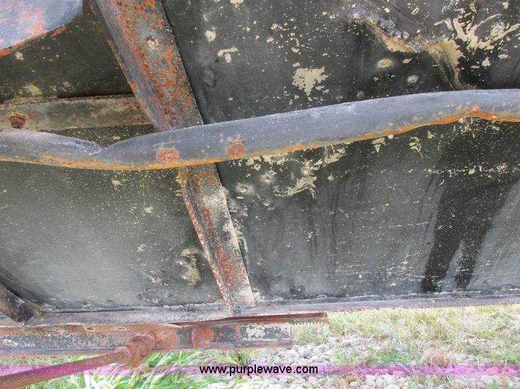 image for item I8956 1973 Timpte grain trailer