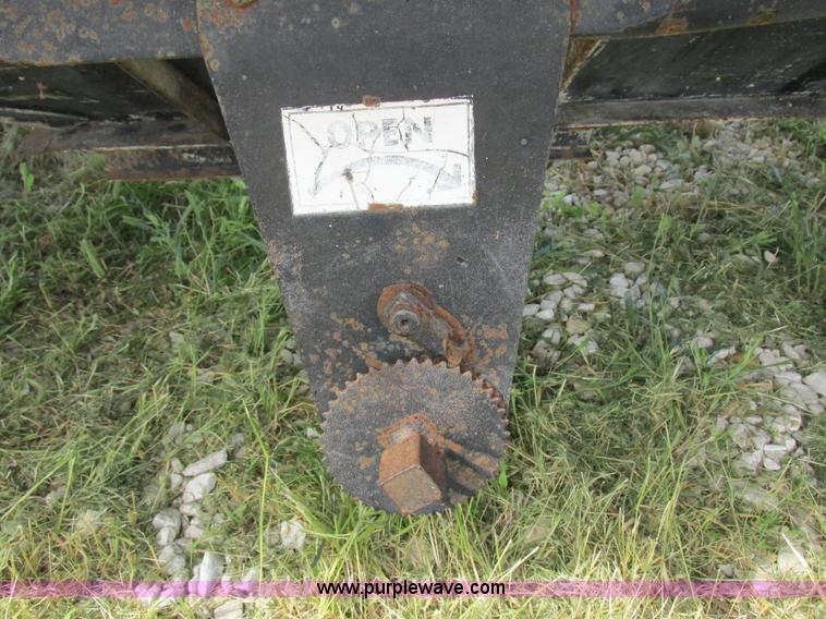 image for item I8956 1973 Timpte grain trailer