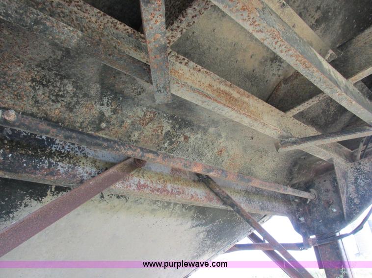 image for item I8956 1973 Timpte grain trailer