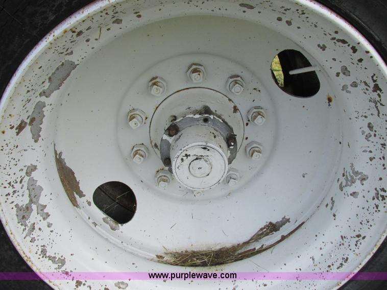 image for item I8956 1973 Timpte grain trailer