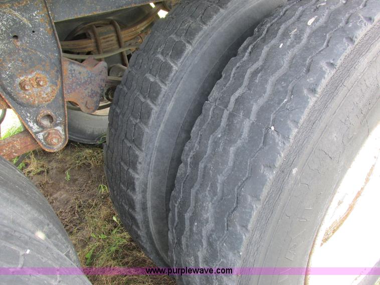image for item I8956 1973 Timpte grain trailer