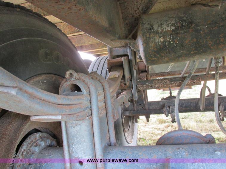 image for item I8956 1973 Timpte grain trailer