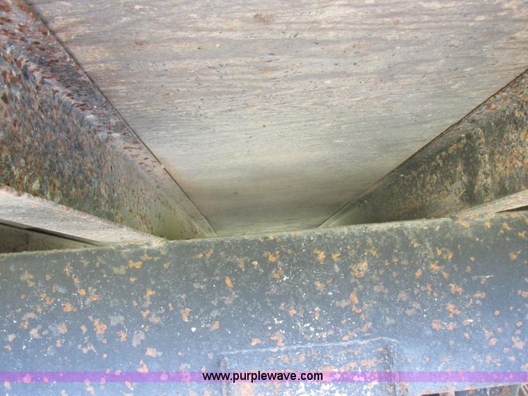 image for item I8956 1973 Timpte grain trailer