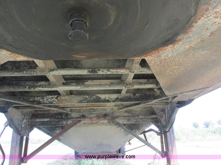 image for item I8956 1973 Timpte grain trailer