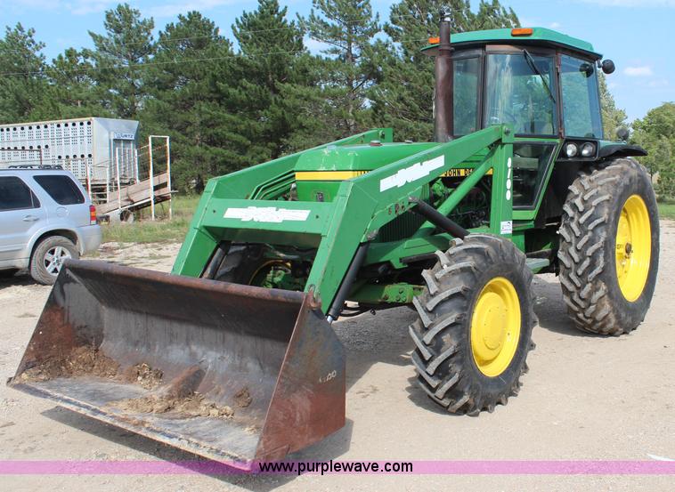 image for item J2032 John Deere 4040 HFWD tractor