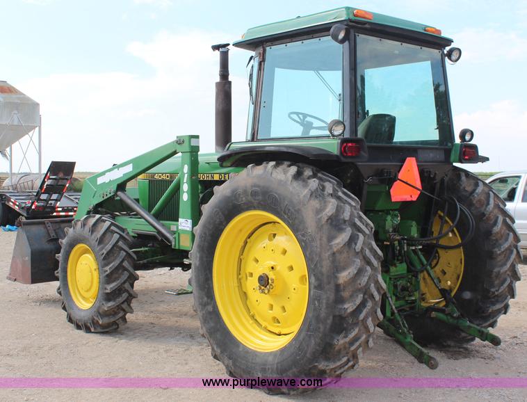 image for item J2032 John Deere 4040 HFWD tractor