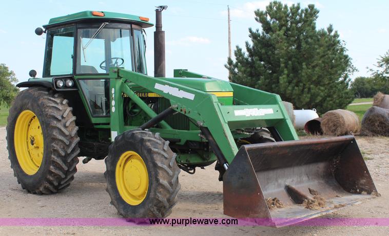 image for item J2032 John Deere 4040 HFWD tractor