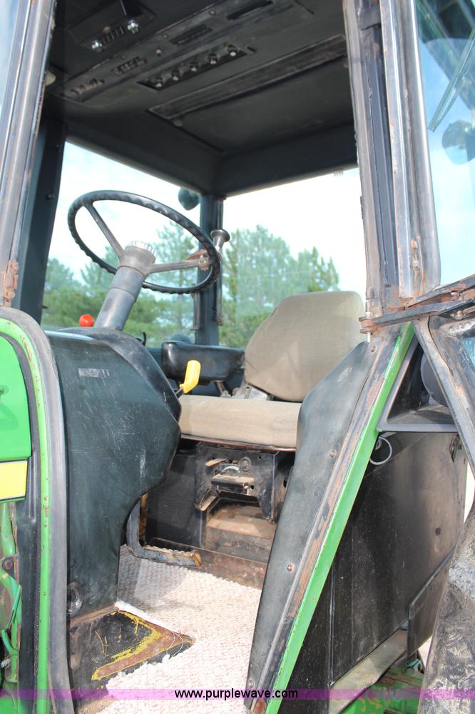 image for item J2032 John Deere 4040 HFWD tractor