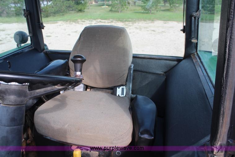 image for item J2032 John Deere 4040 HFWD tractor