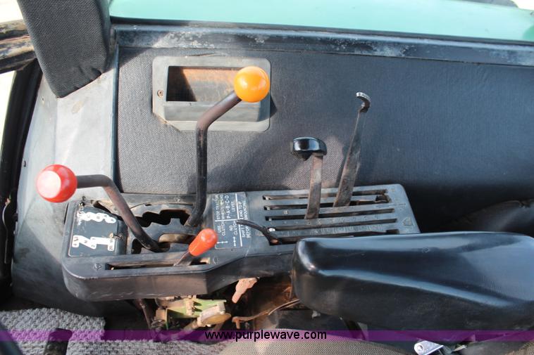 image for item J2032 John Deere 4040 HFWD tractor