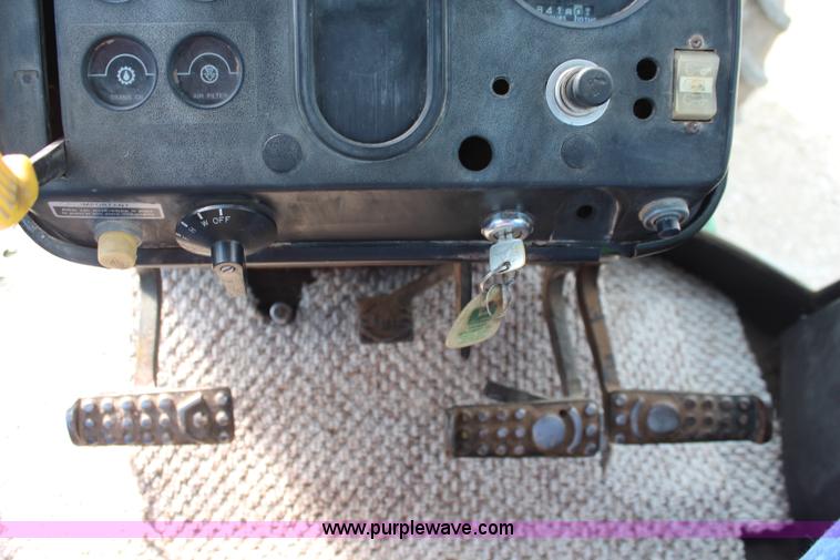 image for item J2032 John Deere 4040 HFWD tractor