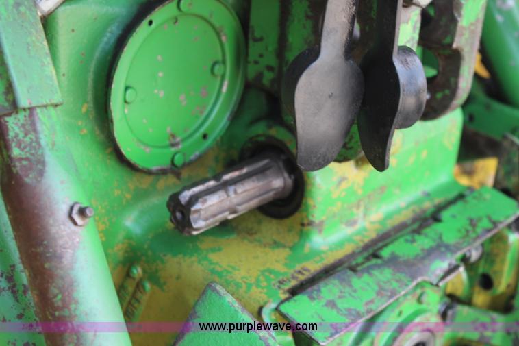 image for item J2032 John Deere 4040 HFWD tractor