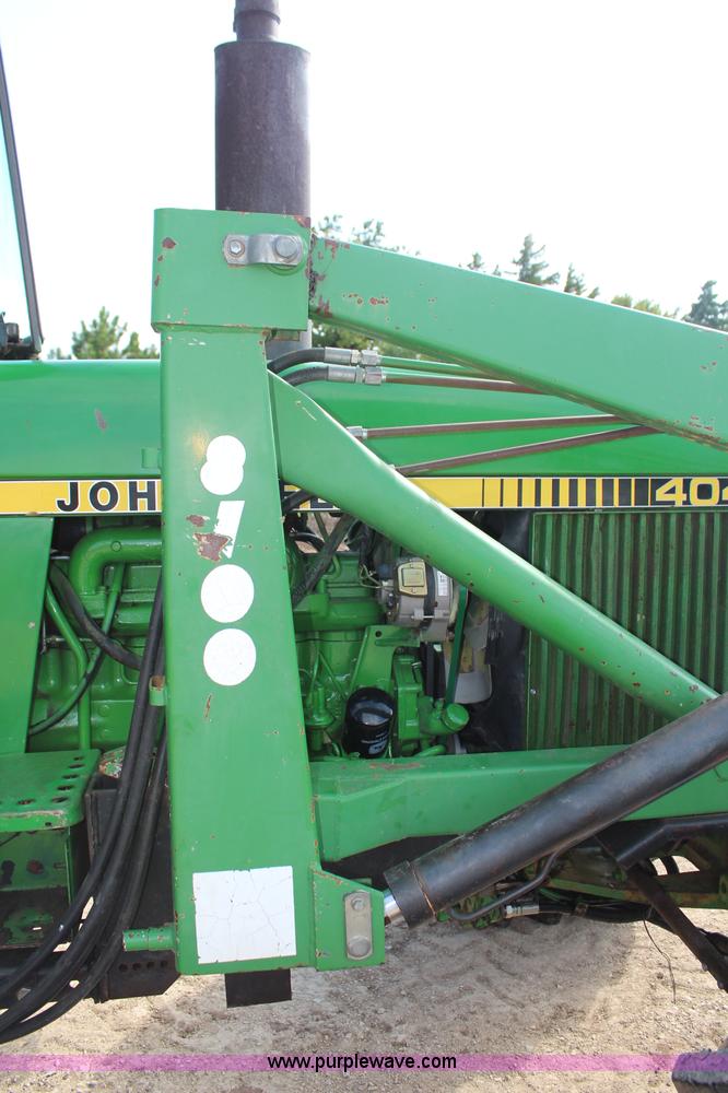 image for item J2032 John Deere 4040 HFWD tractor