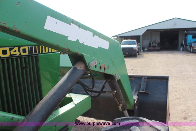 image for item J2032 John Deere 4040 HFWD tractor