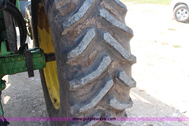 image for item J2032 John Deere 4040 HFWD tractor