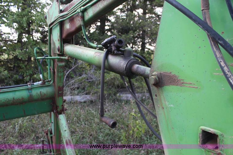 image for item J2033 John Deere 260 loader