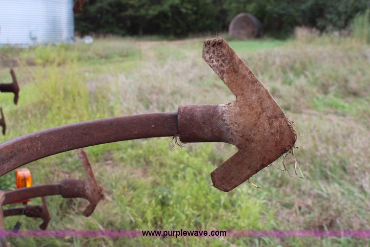 image for item J2039 Case IH 4300 field cultivator