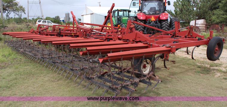 image for item J2039 Case IH 4300 field cultivator