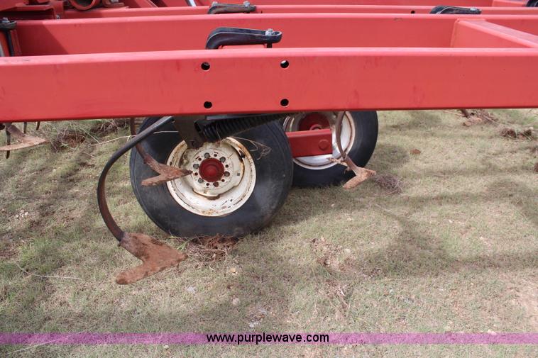 image for item J2039 Case IH 4300 field cultivator