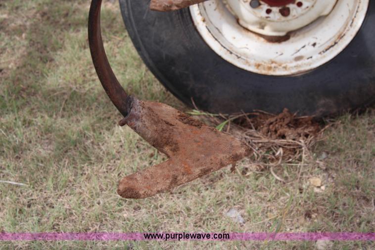 image for item J2039 Case IH 4300 field cultivator