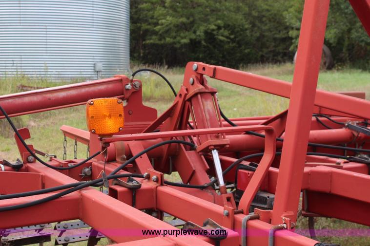 image for item J2039 Case IH 4300 field cultivator