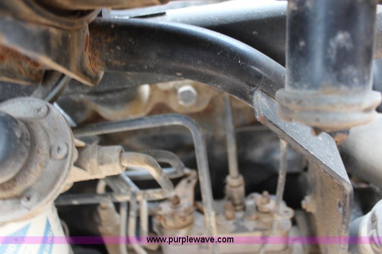 image for item J2042 1995 New Holland LX885 skid steer