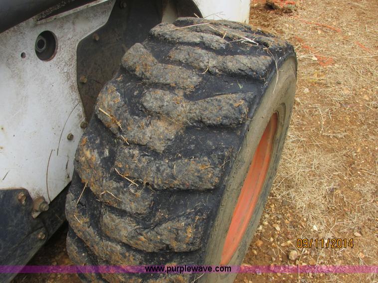 image for item J2413 2000 Bobcat 863 skid steer
