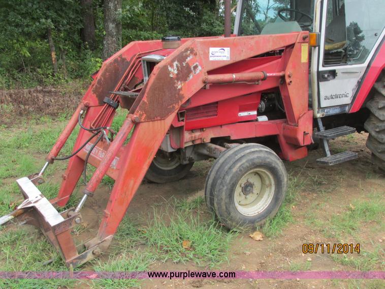 image for item J2417 Massey-Ferguson 3060 tractor