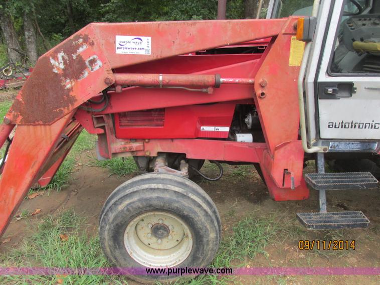 image for item J2417 Massey-Ferguson 3060 tractor