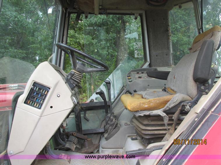 image for item J2417 Massey-Ferguson 3060 tractor