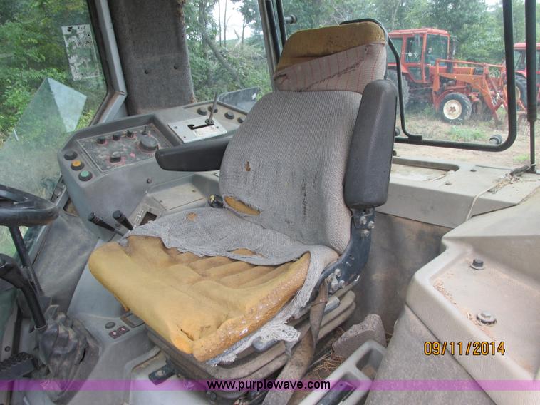 image for item J2417 Massey-Ferguson 3060 tractor