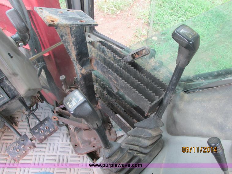 image for item J2417 Massey-Ferguson 3060 tractor