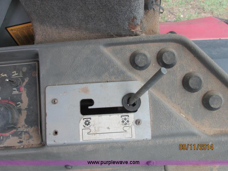 image for item J2417 Massey-Ferguson 3060 tractor