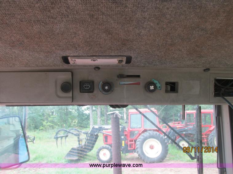 image for item J2417 Massey-Ferguson 3060 tractor