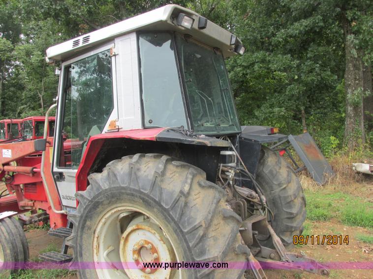 image for item J2417 Massey-Ferguson 3060 tractor