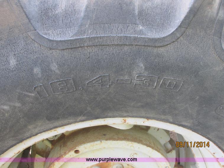 image for item J2417 Massey-Ferguson 3060 tractor