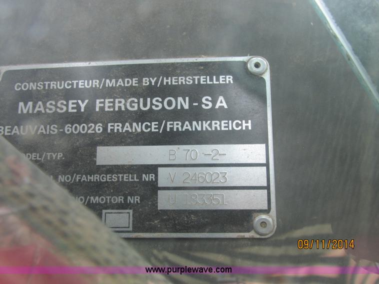 image for item J2417 Massey-Ferguson 3060 tractor