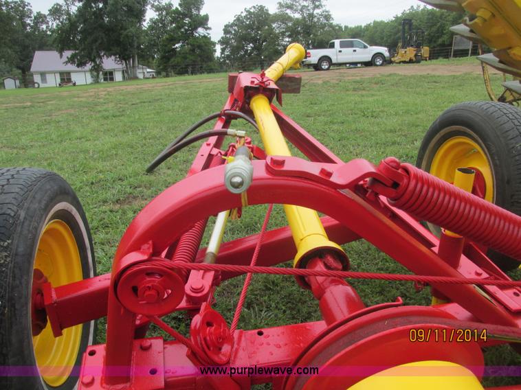 image for item J2420 New Holland 455 sickle mower