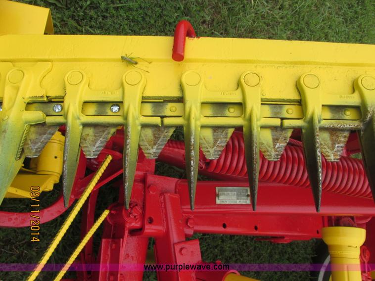 image for item J2420 New Holland 455 sickle mower