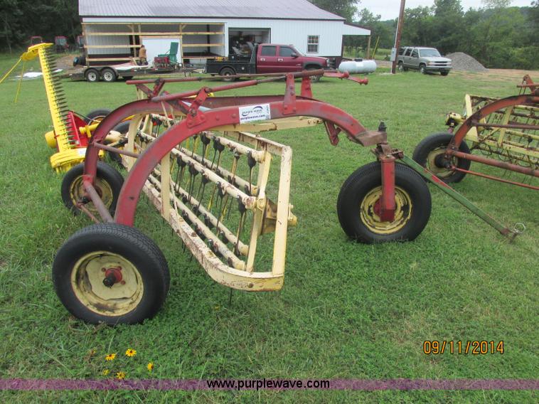 image for item J2421 New Holland 56 hay rake