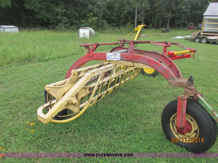 New Holland 56 hay rake in Stillwell, OK Item J2421 sold Purple Wave