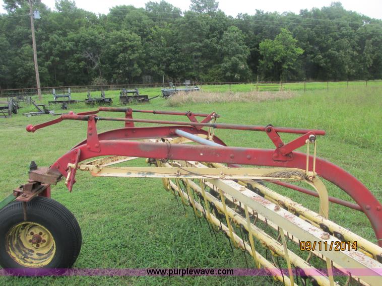 image for item J2421 New Holland 56 hay rake