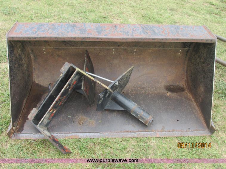 image for item J2432 Farm Hand 22 tractor loader