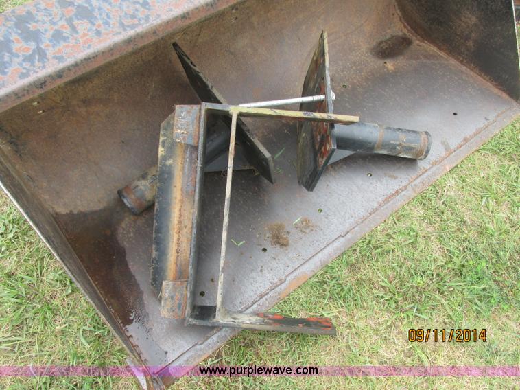 image for item J2432 Farm Hand 22 tractor loader