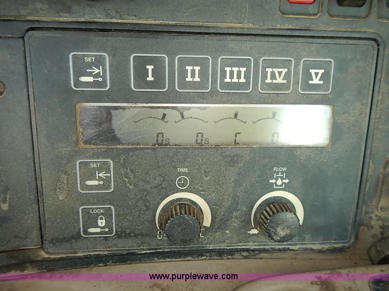 image for item J3122 1997 John Deere 8300 MFWD tractor