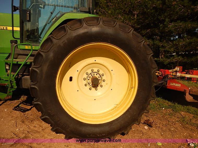 image for item J3122 1997 John Deere 8300 MFWD tractor